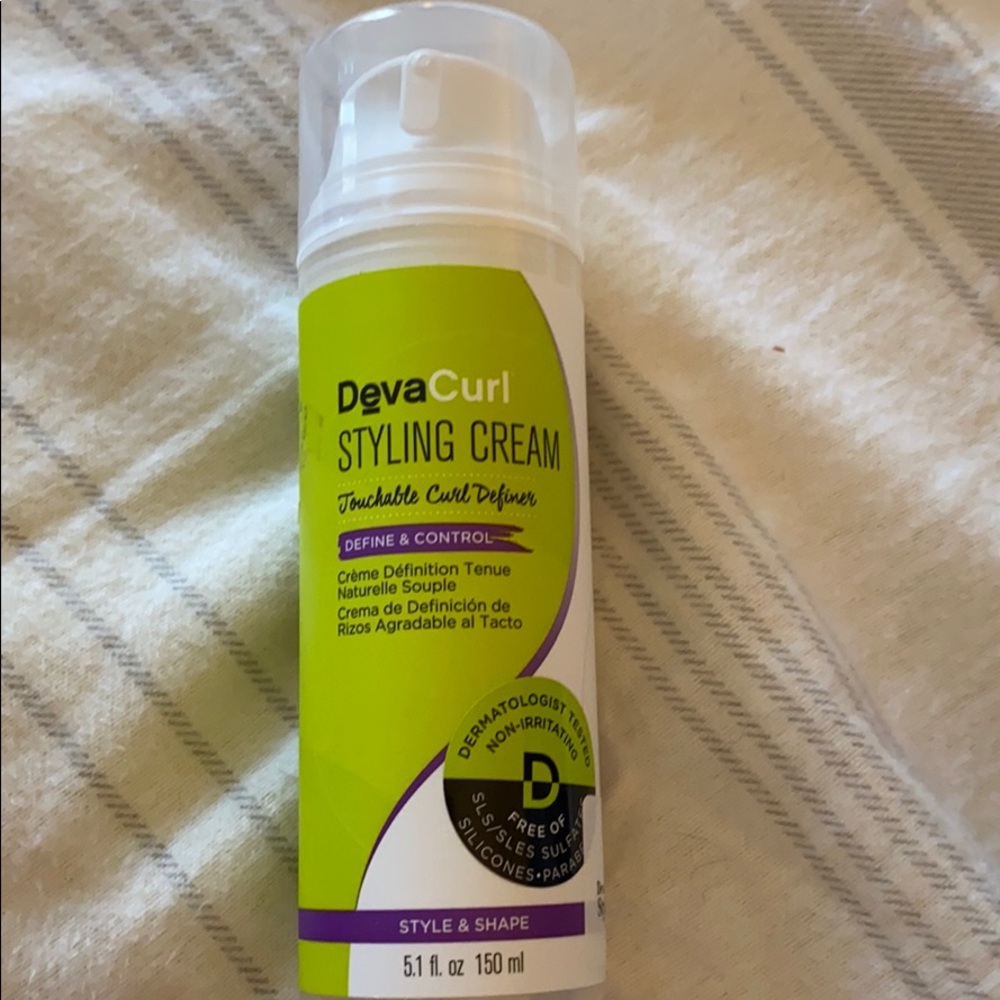 DevaCurl style cream